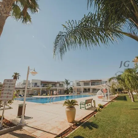 Apartament в комплексе 50 м от пляжа D 1_1 *